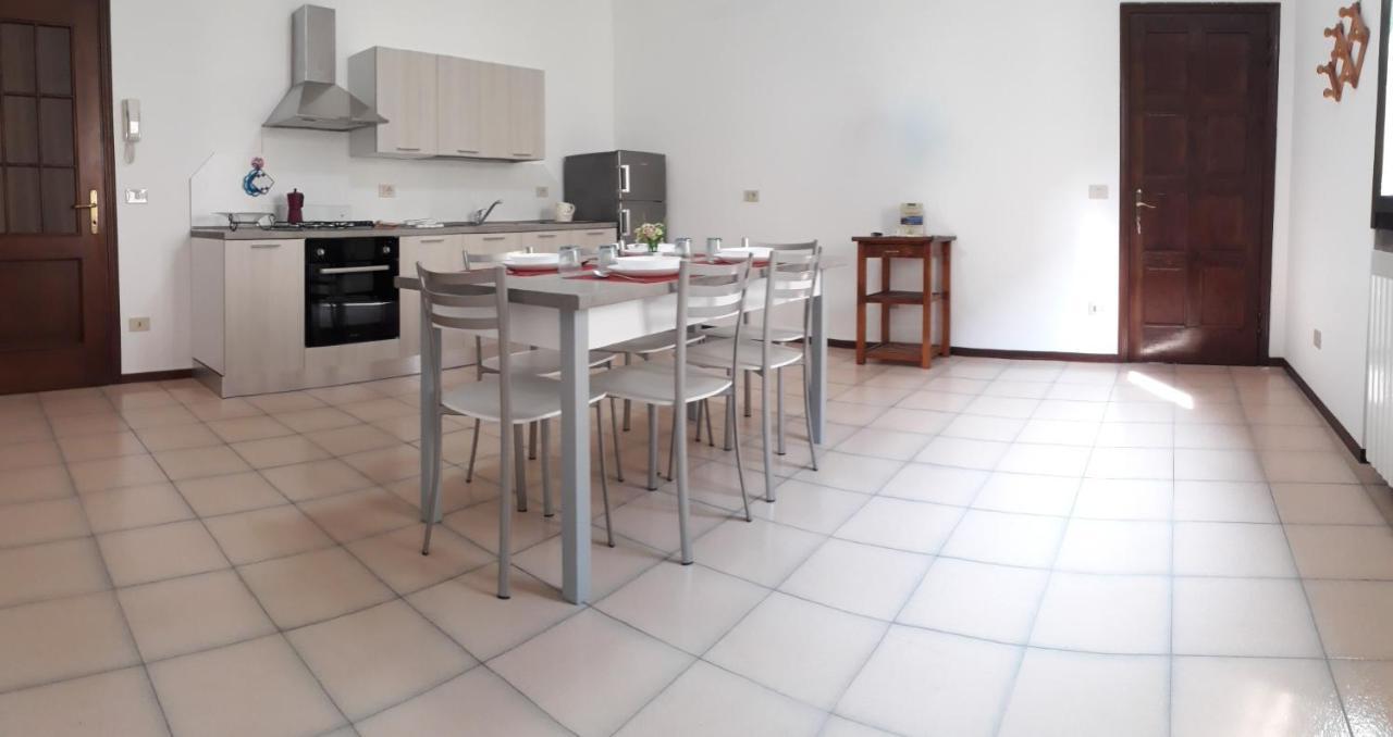 Appartamento Trieste Marone Exteriér fotografie